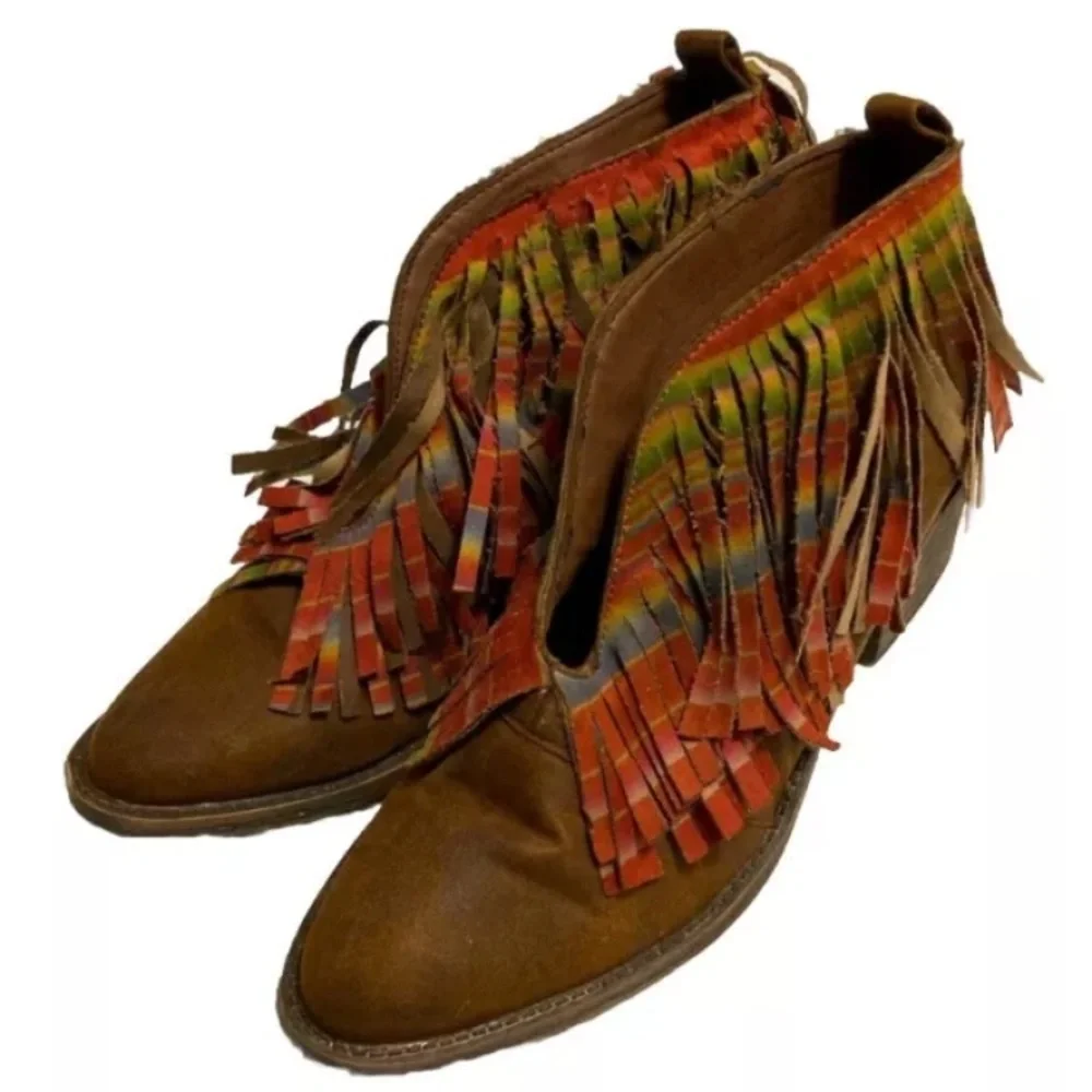 Volatile Western Aztec Fringe Ankle Boots! - Picture 4 of 8